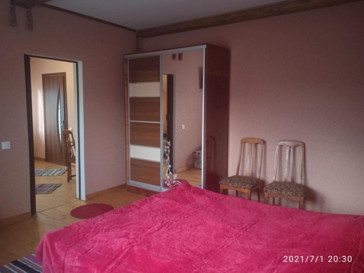 У Марка Волосянка Экстерьер фото